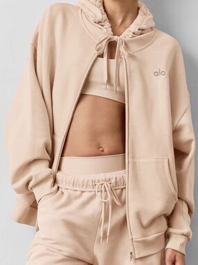 EUC Alo Yoga Accolade Full Zip Hoodie - Sold Out Macademia Color